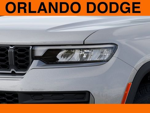New 2026 Jeep Grand Cherokee Altitude RWD image 10