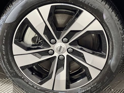 Certified 2025 Volvo V60 B5 Cross Country Plus image 19