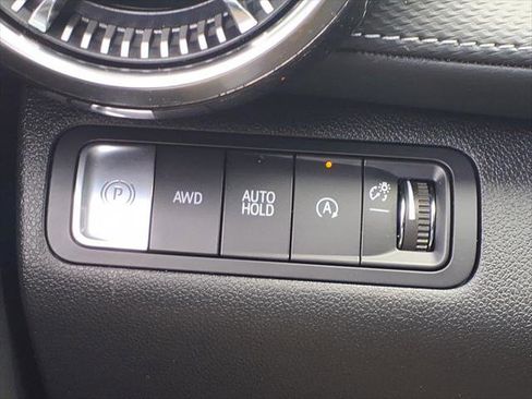 Used 2025 Chevrolet Equinox LT w/ Safety and Technology Package AWD/4WD image 19