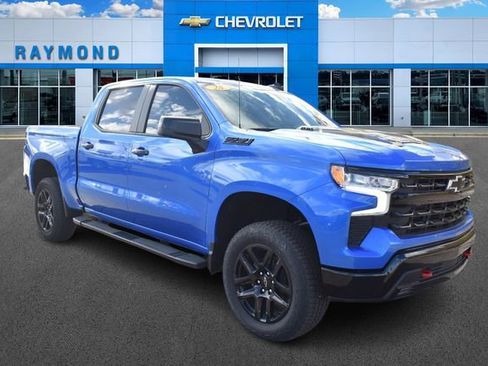 New 2025 Chevrolet Silverado 1500 LT Trail Boss w/ Convenience Package II image 1