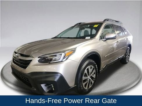 Used 2020 Subaru Outback Premium image 13