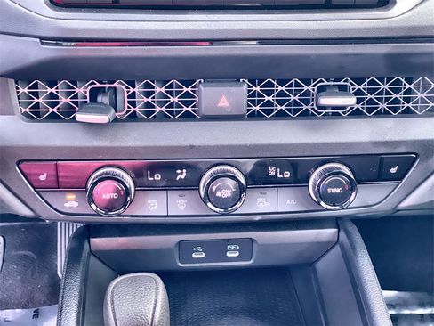 Used 2025 Honda Accord SE image 17