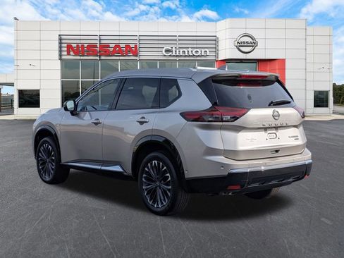 Certified 2025 Nissan Rogue Platinum w/ Platinum Premium Package image 5