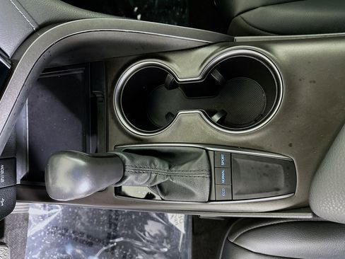 Certified 2024 Toyota Camry SE w/ Convenience Package image 22