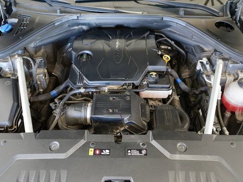 Used 2022 Genesis GV70 2.5T w/ Advanced Package image 53