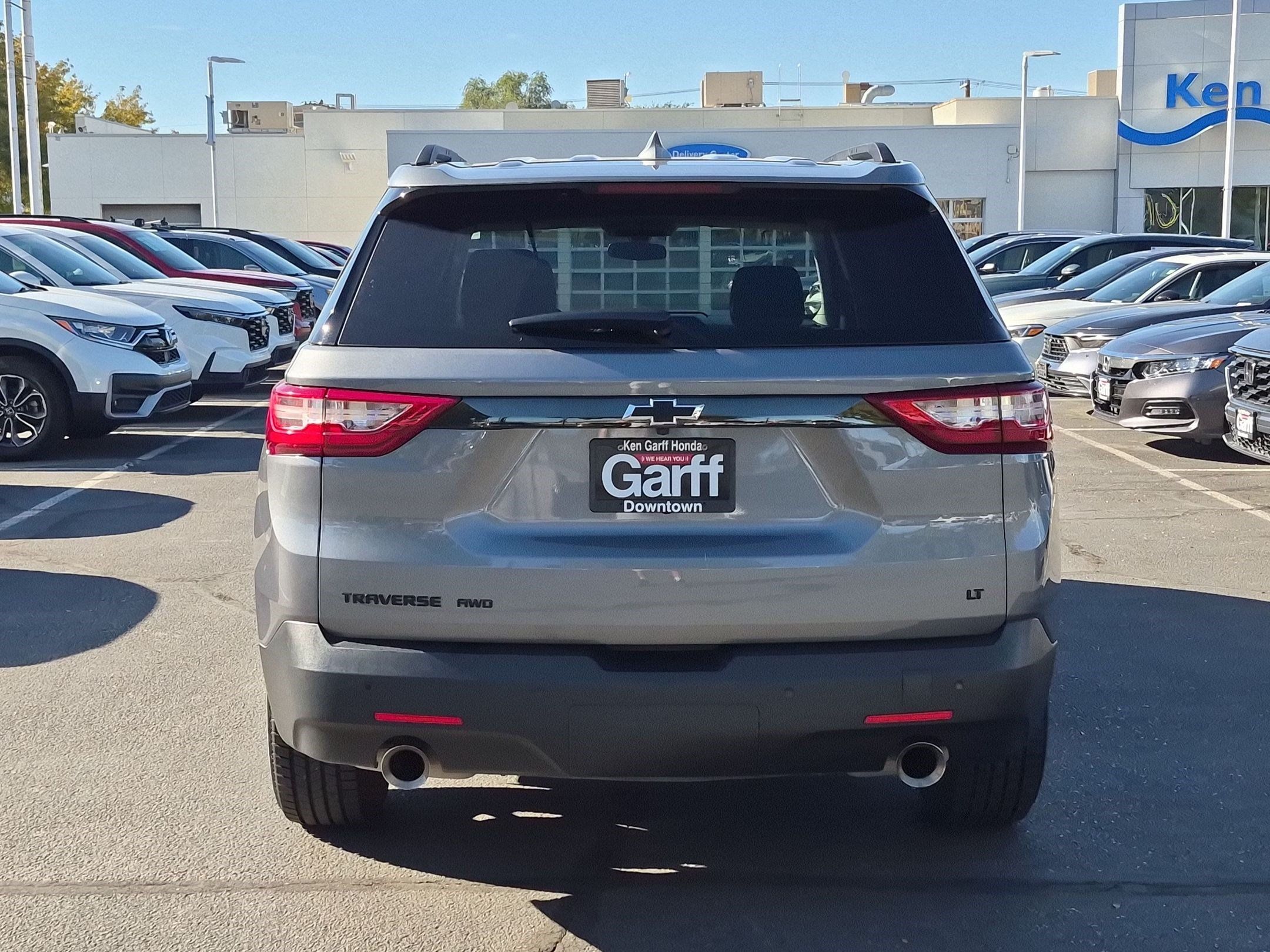 Used 2019 Chevrolet Traverse LT w/ LPO, Blackout Package AWD/4WD image 7