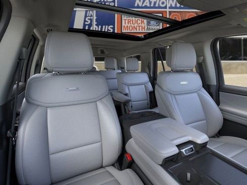 New 2026 Ford Expedition Platinum w/ Driver's Package image 10