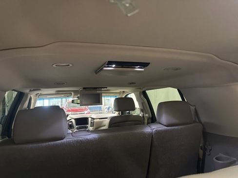 Used 2015 GMC Yukon XL SLT w/ Open Road Package image 36