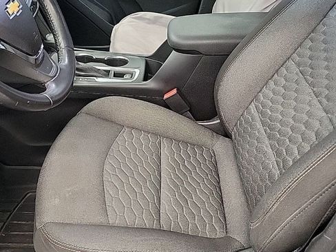 Used 2019 Chevrolet Equinox LT image 12