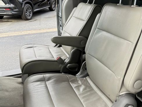 Used 2009 Nissan Quest SE w/ Seat Pkg image 20