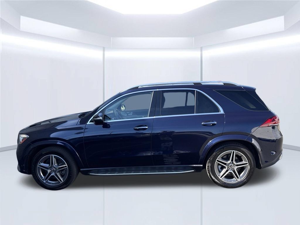 Used 2022 Mercedes-Benz GLE 450 4MATIC image 2