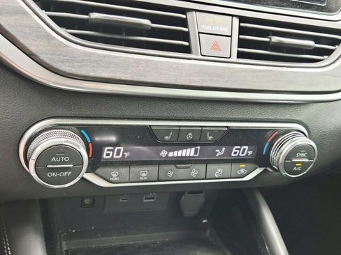 Used 2023 Nissan Altima 2.5 SL FWD image 28