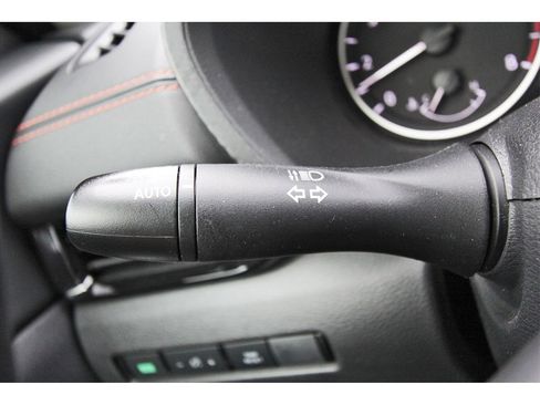 Used 2025 Nissan Sentra SR image 13