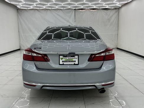 Used 2016 Honda Accord EX-L image 10