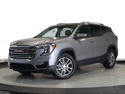 Used 2024 GMC Terrain SLT w/ Infotainment Package II