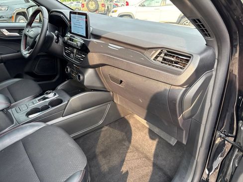 Used 2025 Ford Escape ST-Line Select AWD/4WD image 53