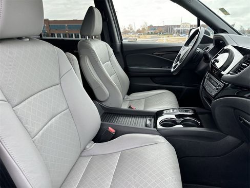 Used 2019 Honda Passport Touring image 24