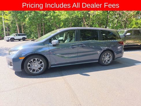 Used 2025 Honda Odyssey Touring image 1