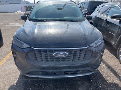 Used 2025 Ford Escape SE image 22