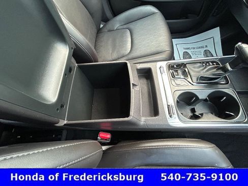 Used 2025 Kia Carnival SX w/ SX Dark Edition Package FWD image 21