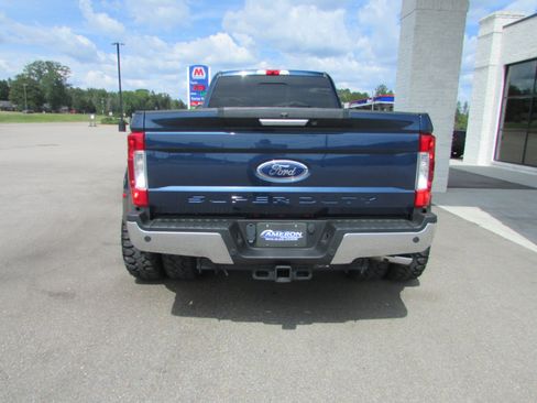 Used 2019 Ford F350 Lariat w/ Chrome Package image 8
