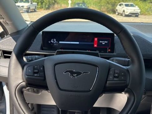 New 2025 Ford Mustang Mach-E Premium image 22
