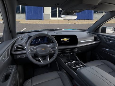 New 2026 Chevrolet Traverse LT w/ Driver Confidence Package image 15