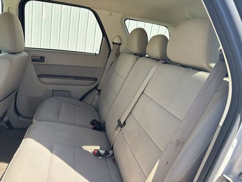 Used 2012 Ford Escape XLT w/ Class II Trailer Tow Pkg AWD/4WD image 8