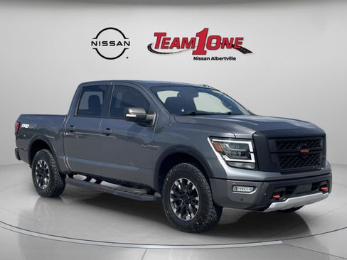 Used 2021 Nissan Titan PRO-4X w/ Pro-4x Convenience Package AWD/4WD image 1