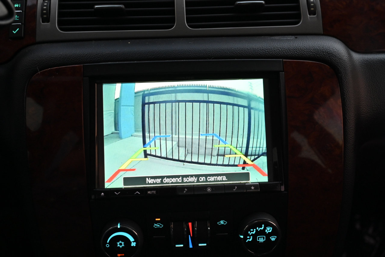 Used 2011 Chevrolet Avalanche LS RWD image 19