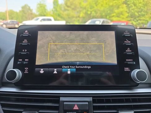 Used 2021 Honda Accord LX image 31