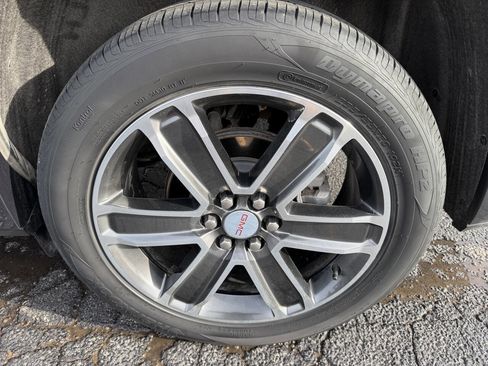 Used 2019 GMC Acadia Denali w/ Technology Package image 24