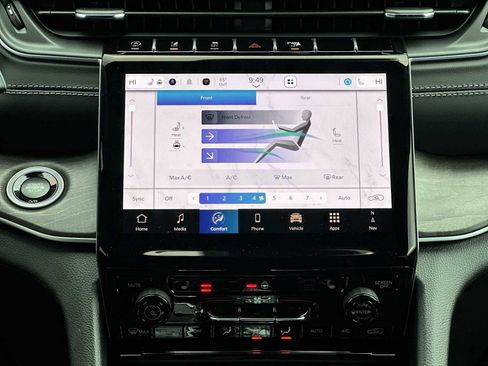 New 2025 Jeep Grand Cherokee L Limited image 17