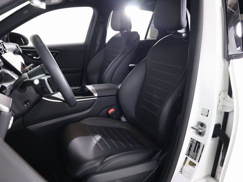 Certified 2025 Mercedes-Benz GLC 300 4MATIC image 27
