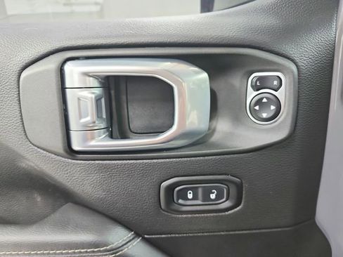 Used 2023 Jeep Wrangler Sahara w/ Cold Weather Group image 33