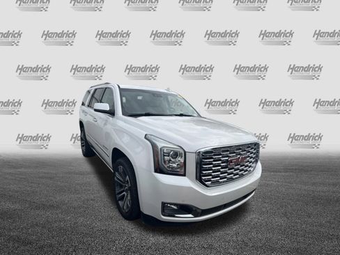 Used 2019 GMC Yukon Denali w/ Denali Ultimate Package image 2