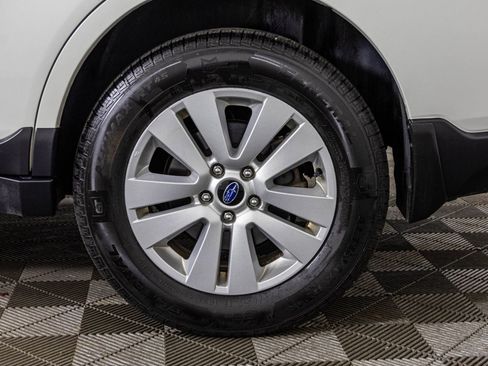 Used 2017 Subaru Outback 2.5i Premium AWD/4WD image 52