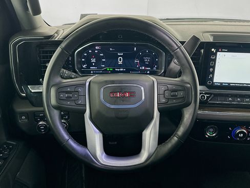 Used 2024 GMC Sierra 1500 Elevation AWD/4WD image 17