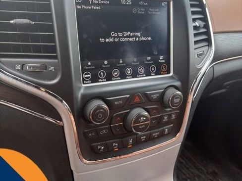 Used 2018 Jeep Grand Cherokee Summit w/ Platinum Series Group image 11