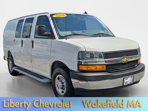 Used 2025 Chevrolet Express 2500 w/ Driver Convenience Package RWD image 2