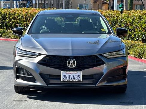 Used 2025 Acura TLX w/ Technology Package FWD image 9