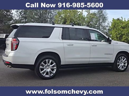 Used 2021 Chevrolet Suburban High Country w/ Premium Package image 10