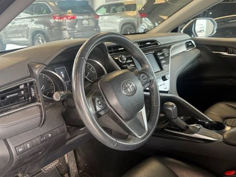 Used 2018 Toyota Camry SE FWD image 7