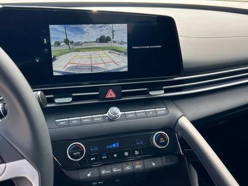 New 2026 Hyundai Elantra Limited FWD image 23
