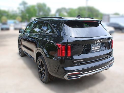Certified 2023 Kia Sorento SX AWD/4WD image 13