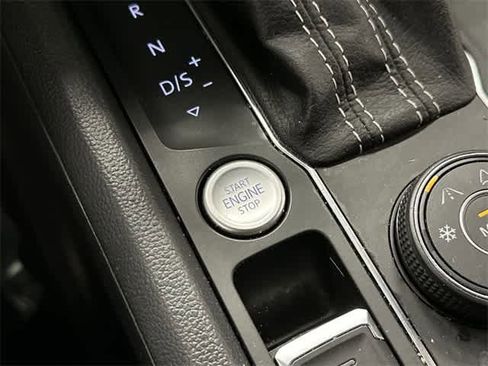 Certified 2023 Volkswagen Atlas Cross Sport SE image 10