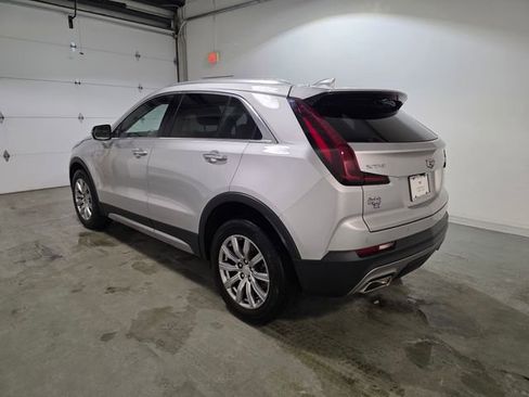 Used 2021 Cadillac XT4 Premium Luxury image 4
