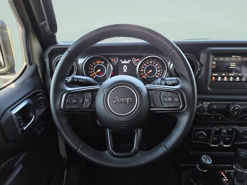 Used 2022 Jeep Wrangler Unlimited Sport AWD/4WD image 18