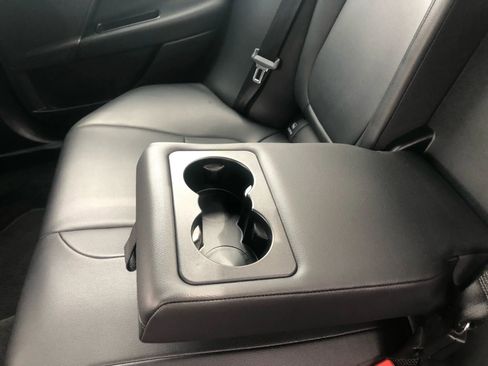 Used 2018 Jaguar XE Premium RWD image 24
