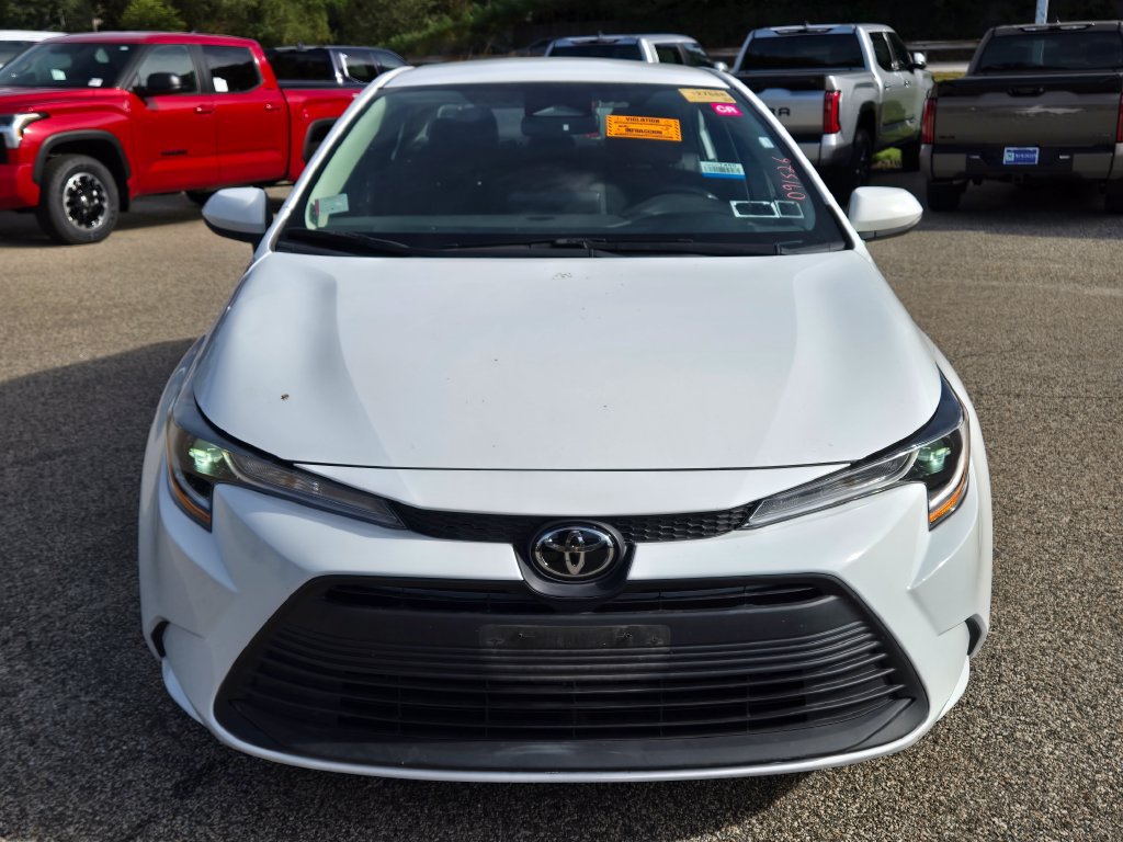 Used 2023 Toyota Corolla LE FWD image 9